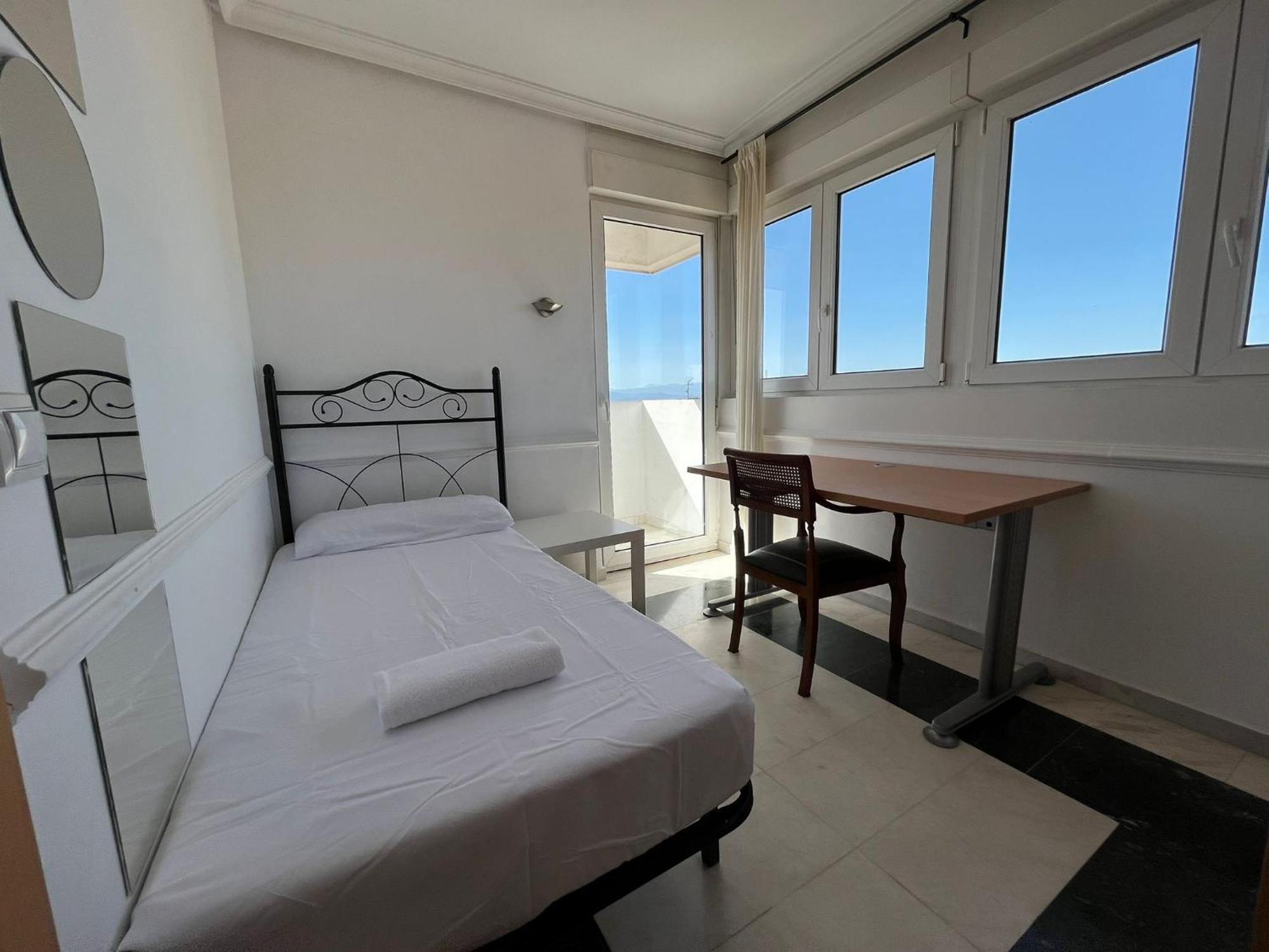 Pisos Con Piscina Planta 20 Y 13 Super Vistas Apartamento Madrid