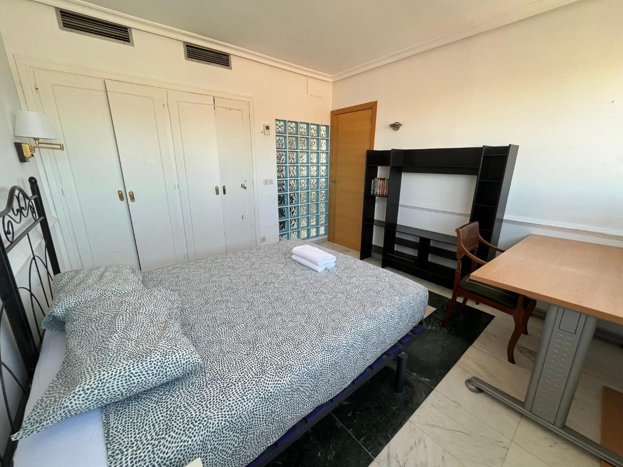 Pisos Con Piscina Planta 20 Y 13 Super Vistas Apartamento Madrid
